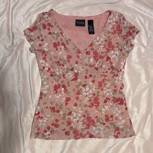women’s pink floral top
